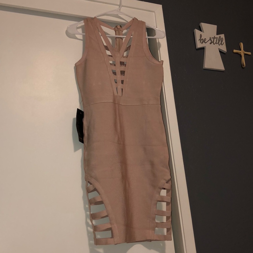 Bebe dusty rose dress